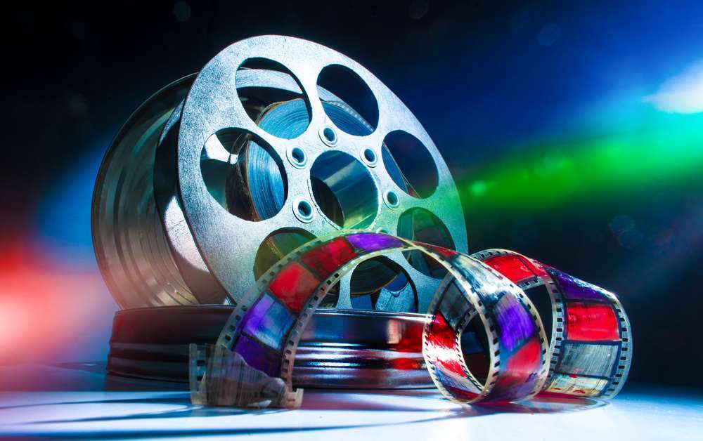 Blockchain-Studded Movies: Revolutionizing the Film Industry